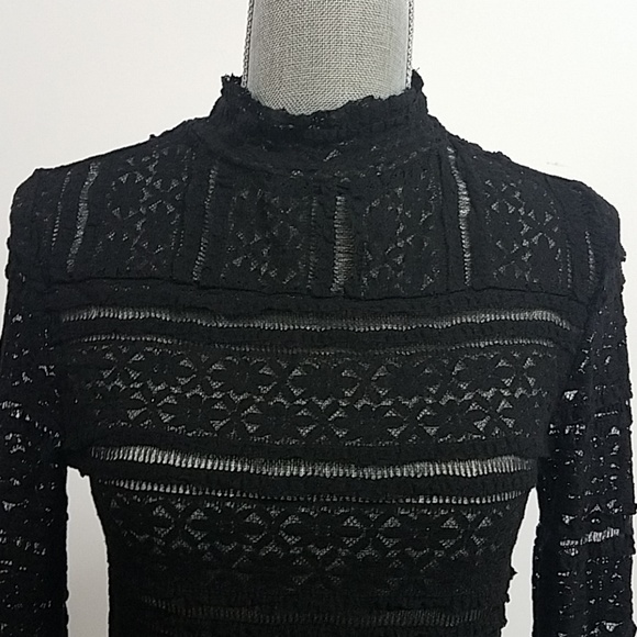 Beautiful lace long sleeve top - Picture 2 of 6